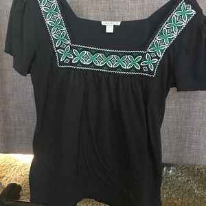 Medium cotton black shirt with green flowers